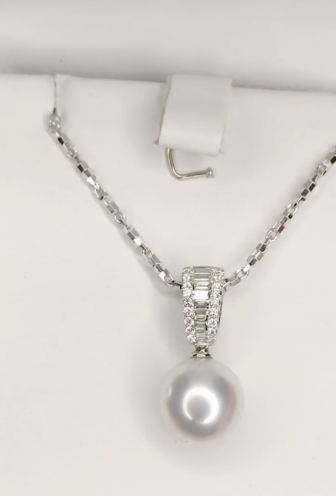 Pearl Diamond Pendant
