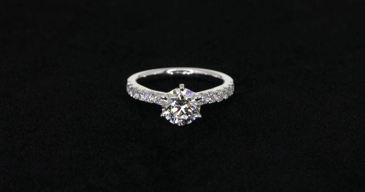 video:NSBwNi-Iz58|video360:true|caption:Shown with 1ct diamond.|option:Carats=1 carat|thumb_caption:1 carat|thumb_group:3