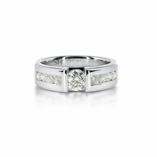 Pictured with 0.60ct diamond|thumb_caption:0.60 carat|thumb_group:1