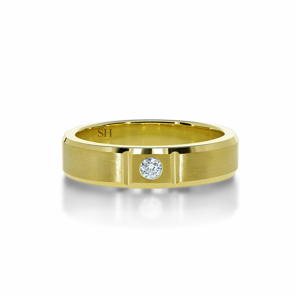 Pictured with 0.10ct diamond|thumb_caption:0.10 carat|thumb_group:1|grid_preview:true
