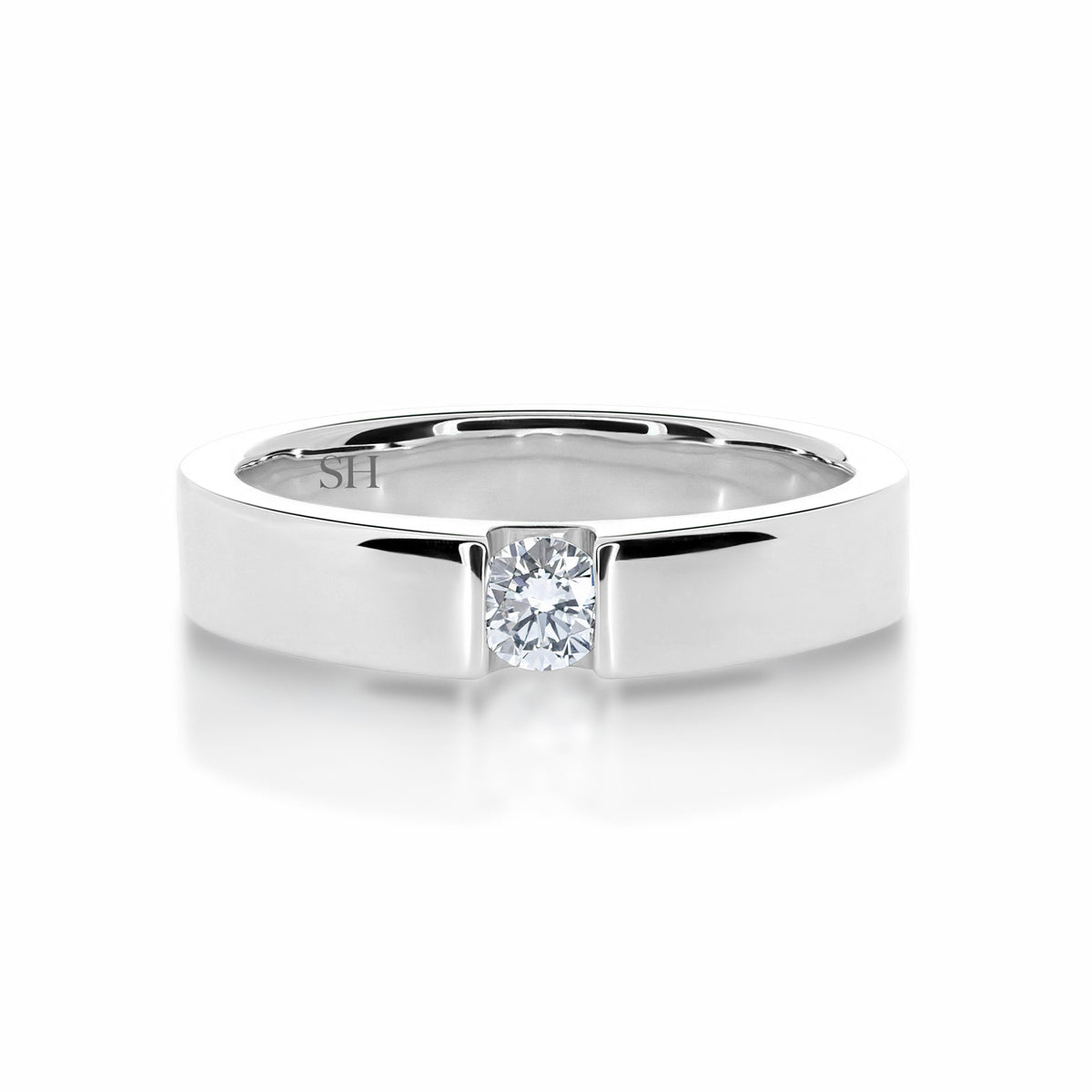 Pictured with 0.30ct total weight|thumb_caption: 0.30ct centre stone|thumb_group:1
