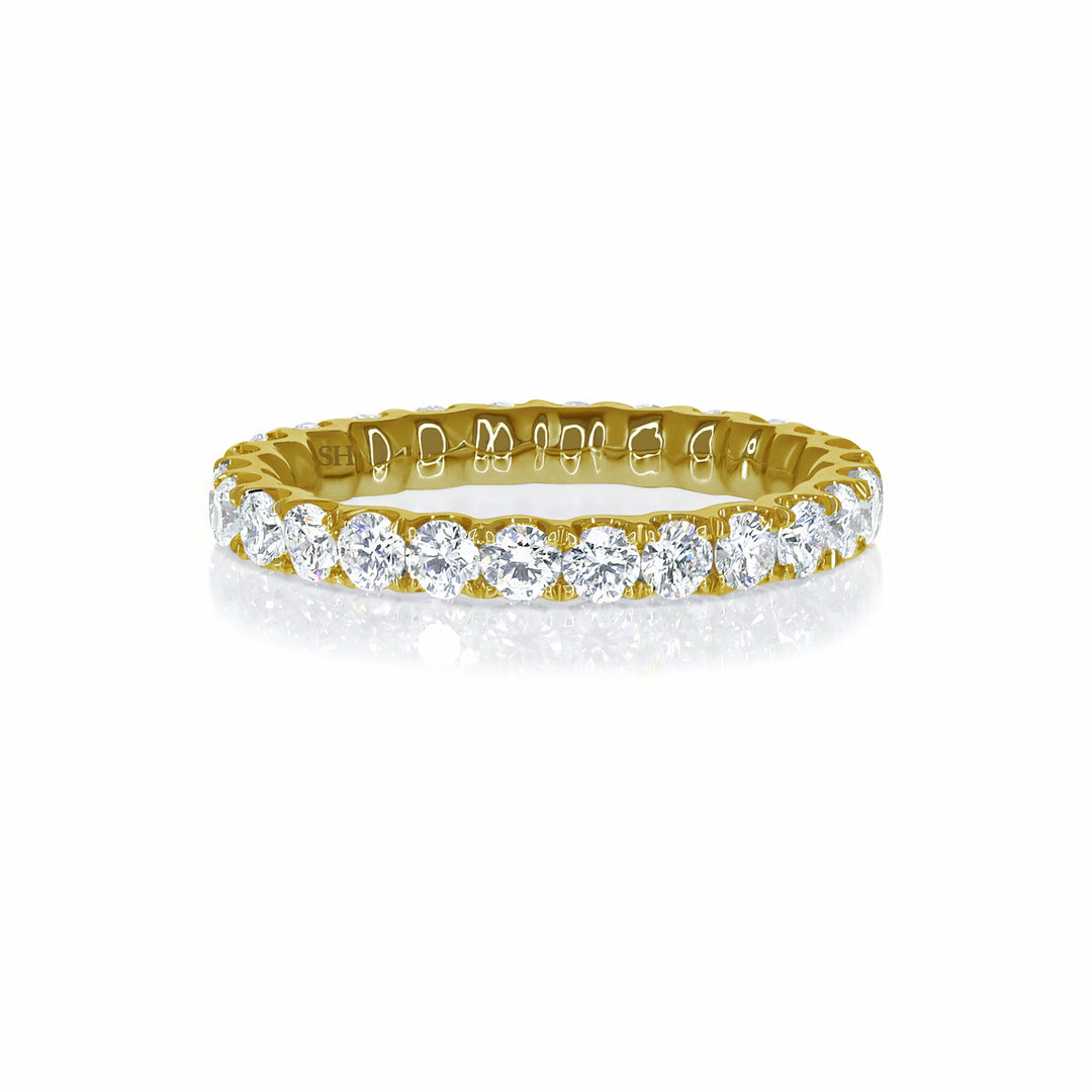 Thumb caption:Medium width scalloped women’s diamond eternity band (2.5mm)|thumb group:1|grid_preview:true