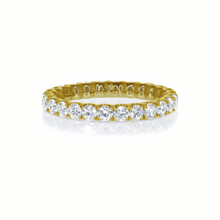 Thumb caption:Medium width scalloped women’s diamond eternity band (2.5mm)|thumb group:1|grid_preview:true