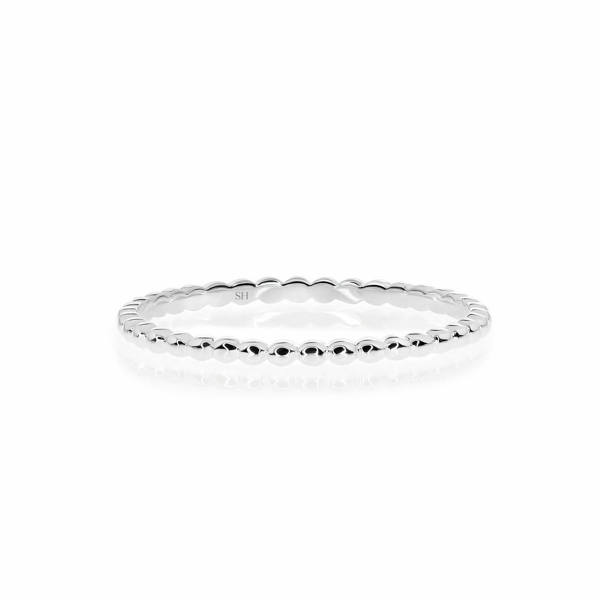 Pictured with 18k Yellow gold|thumb_caption: 18k Yellow Gold|thumb_group:1|grid_preview:true
