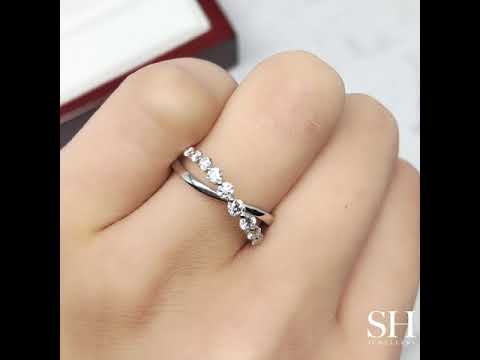 Modern crossover diamond band - W0362