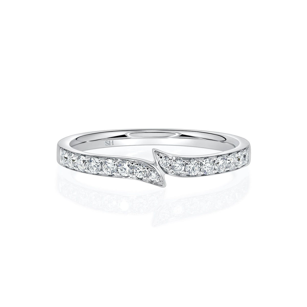 Pictured with 0.25ct total carat weight|thumb_caption: 0.25ct total carat weight|thumb_group:1|grid_preview:true		
