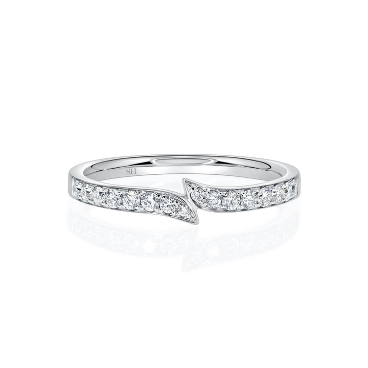 Pictured with 0.25ct total carat weight|thumb_caption: 0.25ct total carat weight|thumb_group:1|grid_preview:true		