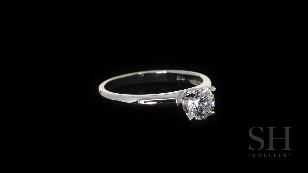 video:LXbu5EZhy80|video360:true|caption:Shown with 0.60ct diamond.|option:Carats=0.60 carat|thumb_caption:0.60 carat|thumb_group:2
