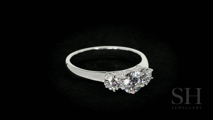 Classic 6-Claw trilogy engagement ring - W0031