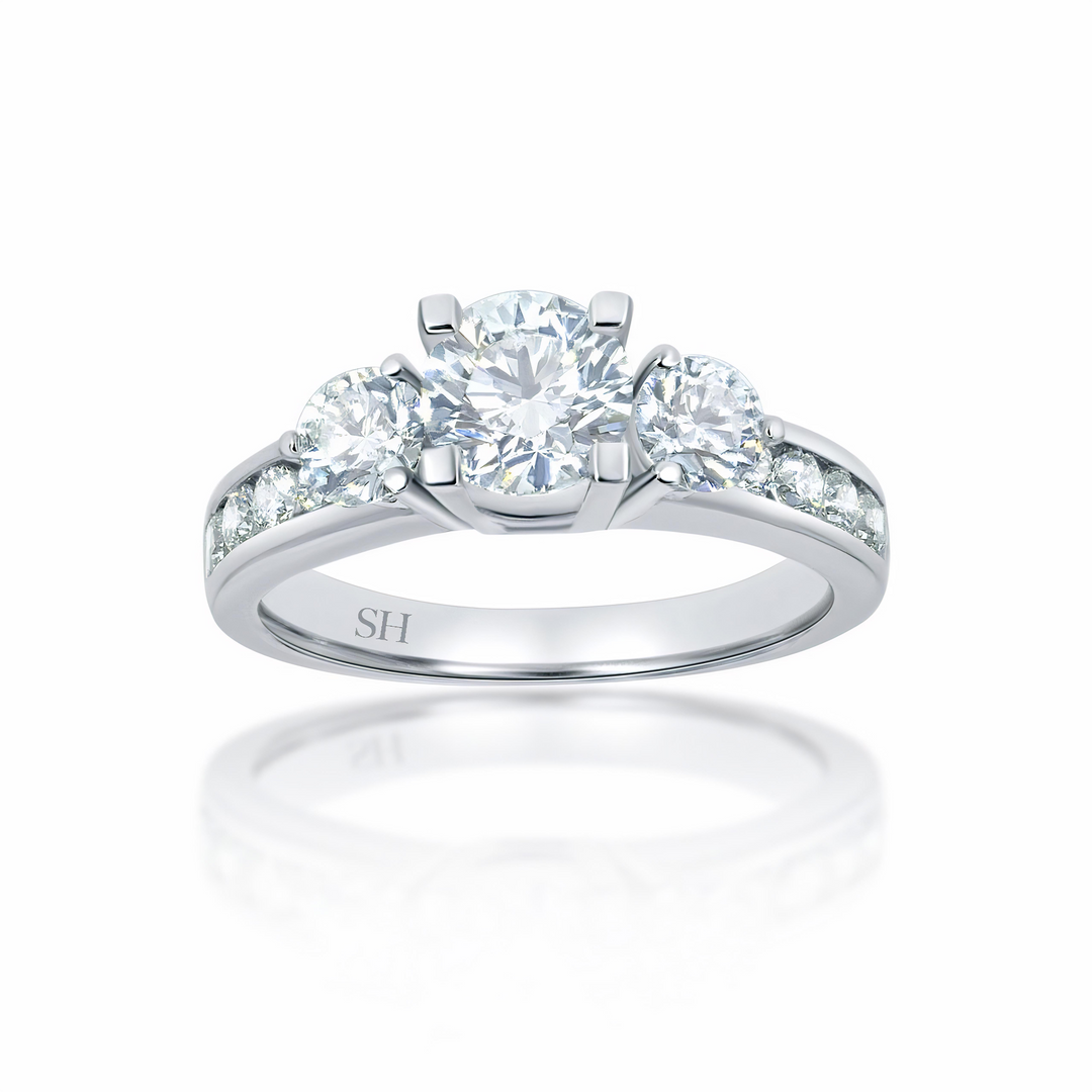Pictured with 0.76ct diamond|option:Carats=0.70 carat|thumb_caption:0.76 carat
