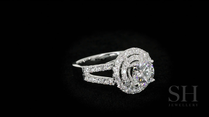 video:kn_Ml59fEZg|video360:true|caption:Shown with 1 ct diamond.|option:Carats=1.0 carat|thumb_caption:1.0 carat|thumb_group:2