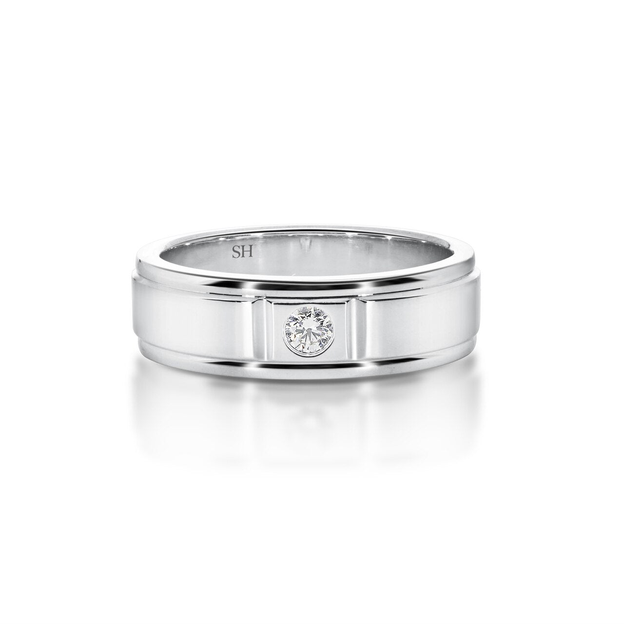 Pictured with 0.10ct diamond|thumb_caption:0.10 carat|thumb_group:1