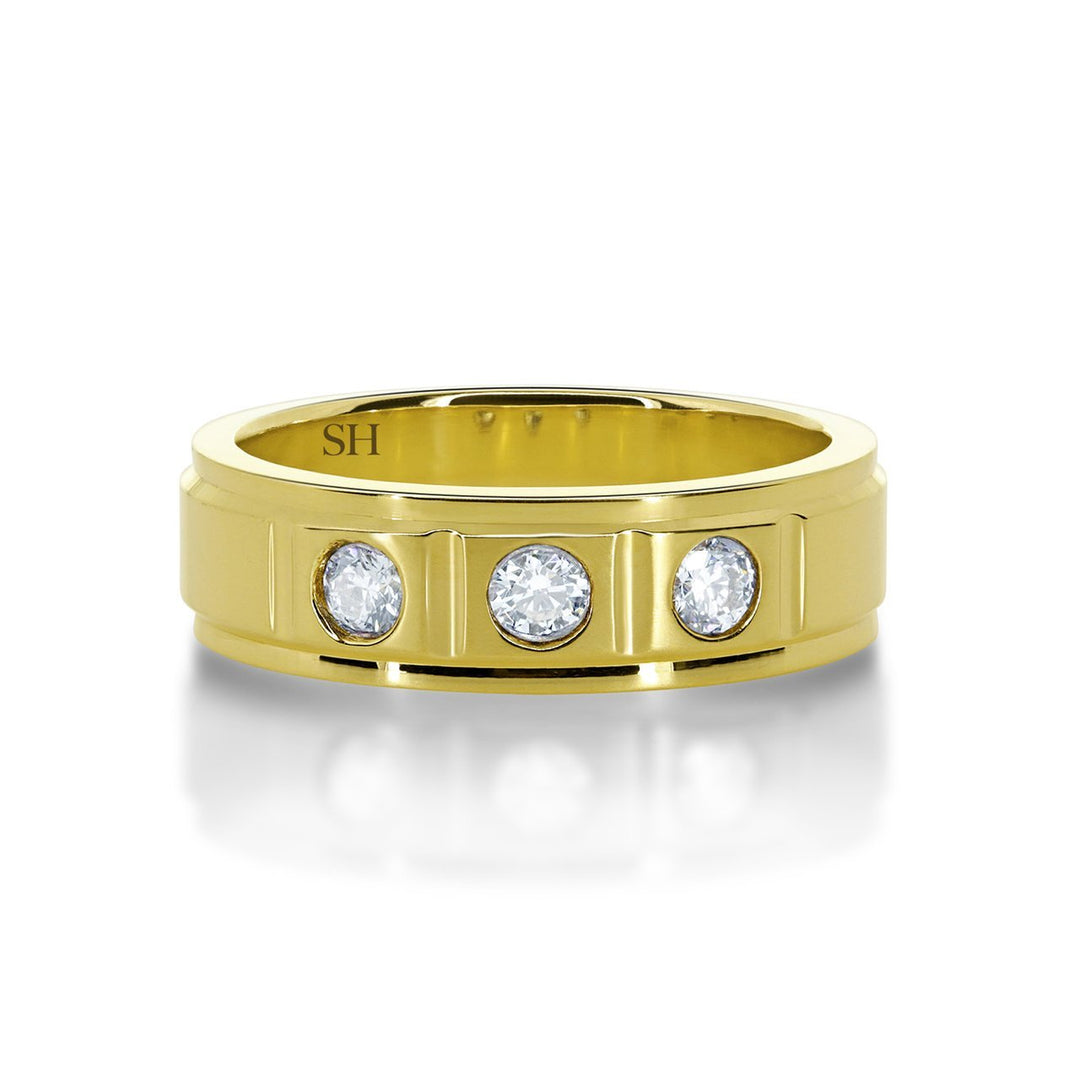 Pictured with 0.30ct diamond|thumb_caption: 0.30 carat|thumb_group:1