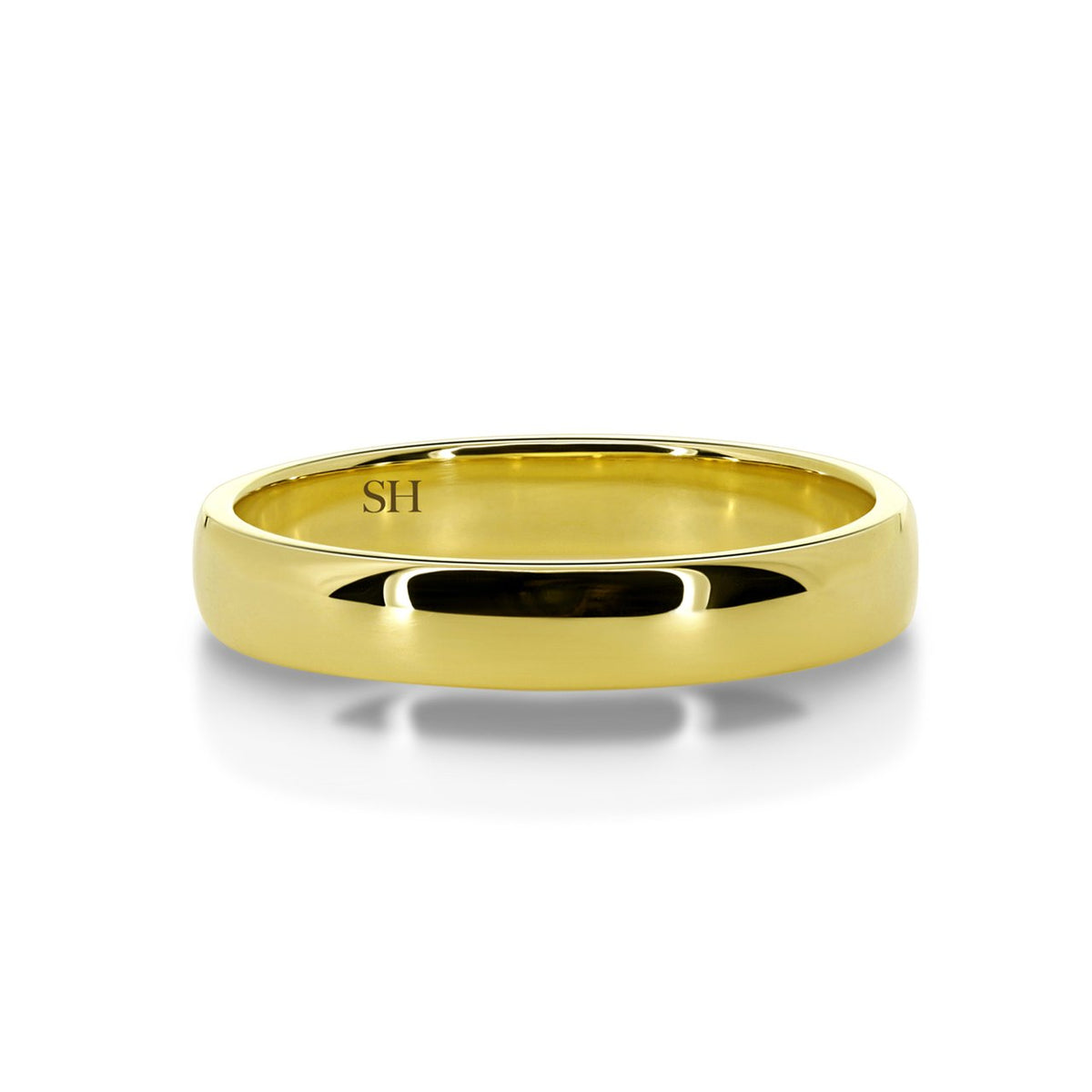 Classic medium width yellow gold half round wedding ring (4mm) - W0131