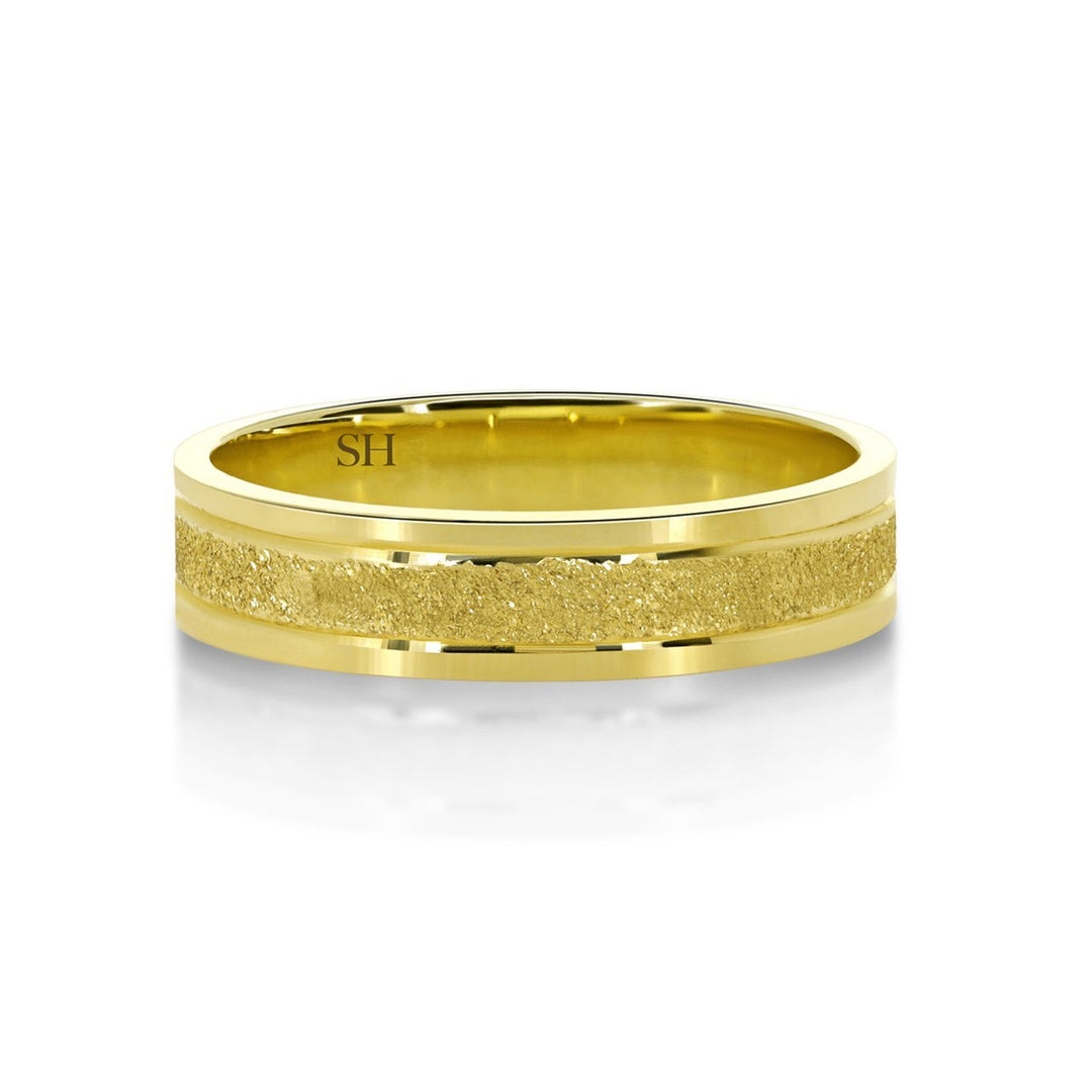 Yellow gold flat wedding band with sandy finish centre (4.2mm) - W0235