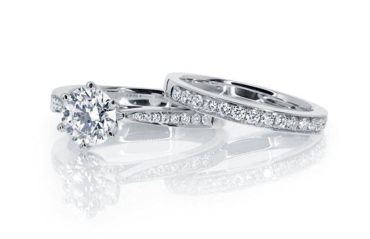 Timeless 6-Claw beauty with tapered band - W0254