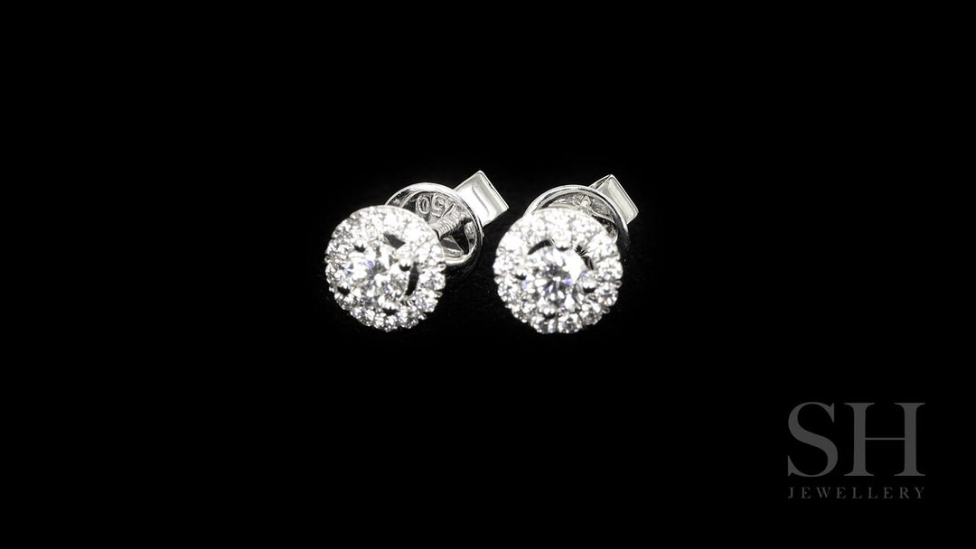 video:w5l3FejgzDo|video360:true|caption:Shown with 0.40ct TW|option:Carats=0.4 carat|thumb_caption:0.40ct TW centre diamonds (0.20ct each)|thumb_group:2