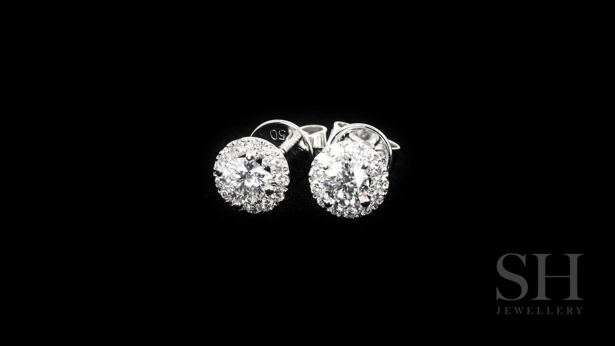 video:-Je7MKwwvDM|video360:true|caption:Shown with 0.60ct TW|option:Carats=0.6 carat|thumb_caption:0.60ct TW centre diamonds (0.30ct each)|thumb_group:2