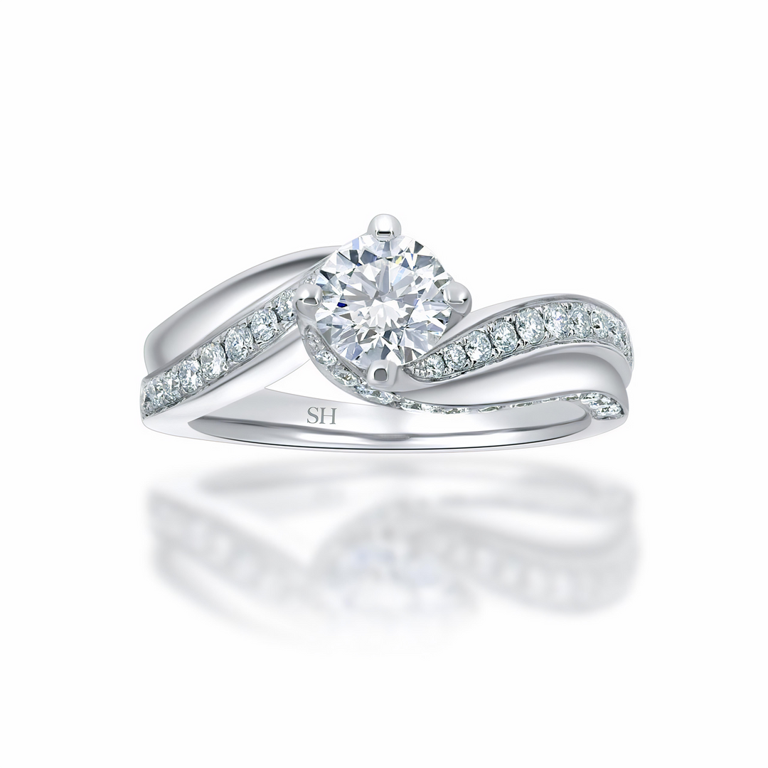 Pictured with 0.70ct diamond.|option:Carats=0.70 carat|thumb_caption:0.70 carat