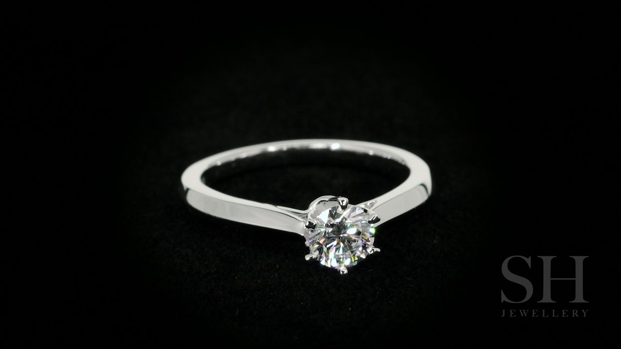 Timeless 6-claw solitaire - W0344