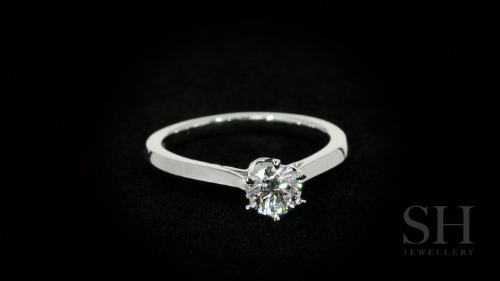 Timeless 6-claw solitaire - W0344