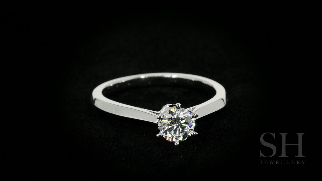 Timeless 6-claw solitaire - W0344
