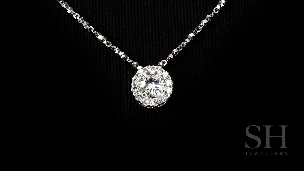 video:1bjXV9xoyS4|video360:true|caption:Shown with 0.80ct diamond.|option:Carats=0.8 carat|thumb_caption:0.80 carat