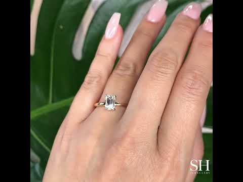 4-Claw Emerald-Cut Engagement Ring with Polished Band - W0799