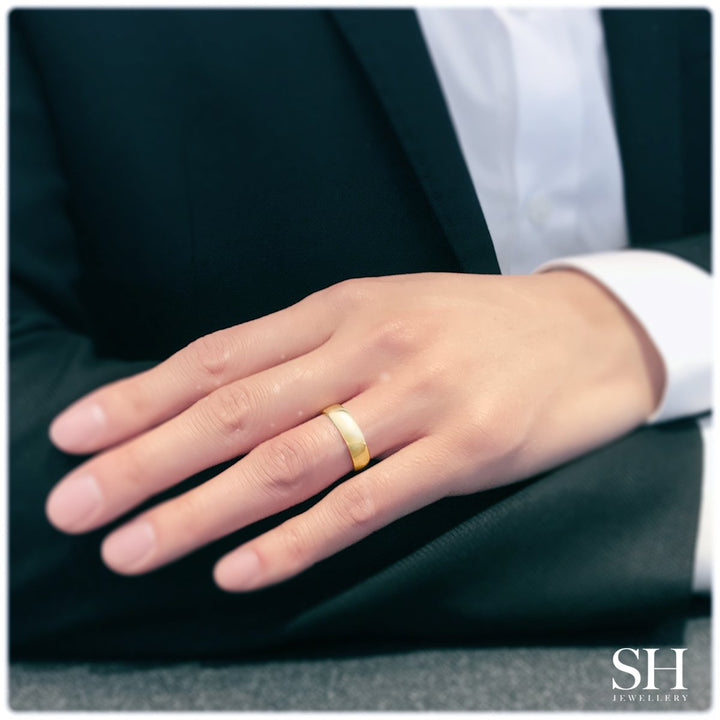 Pictured with 18k yellow gold|thumb_caption: 18k yellow gold|thumb_group:1