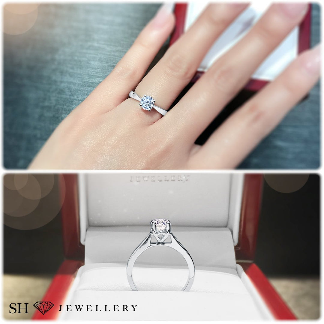 Minimalistic 4-Claw solitaire engagement ring - W0009