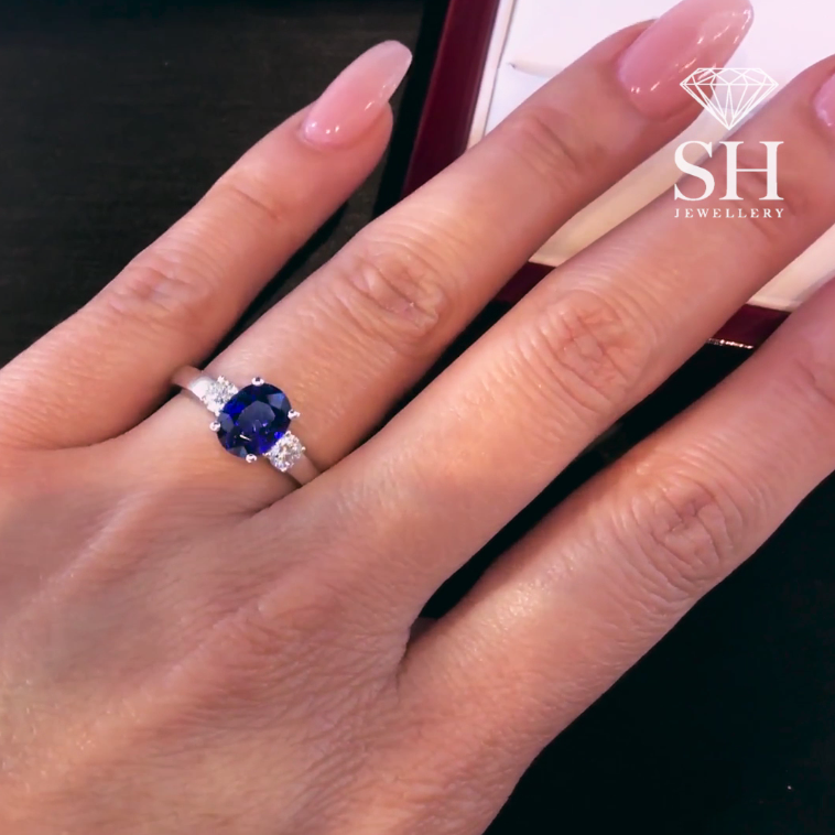 Three stone Diamond and Sapphire ring - W0783